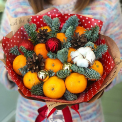 Мандариновый букет с игрушками